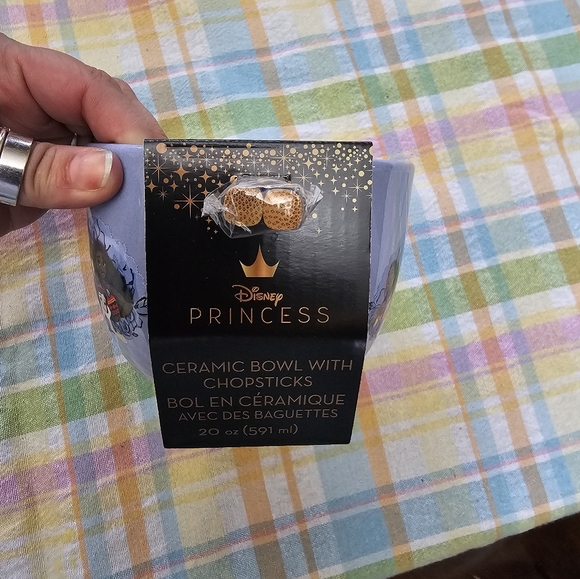 Disney Princess Noodle Bowl with Chopsticks New - Picture 3 of 9